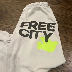 Freecity sweatpants